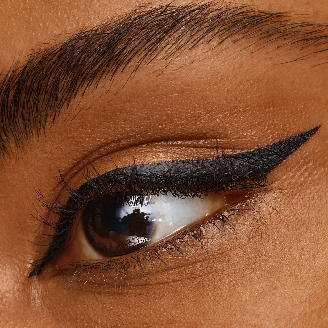 Catrice 24h Brush Liner Waterproof eyeliner 010Ultra Black Waterproof