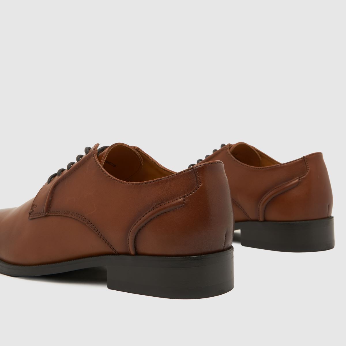 Usnjeni čevlji s čipko Schuh Reilly v rjavi barvi