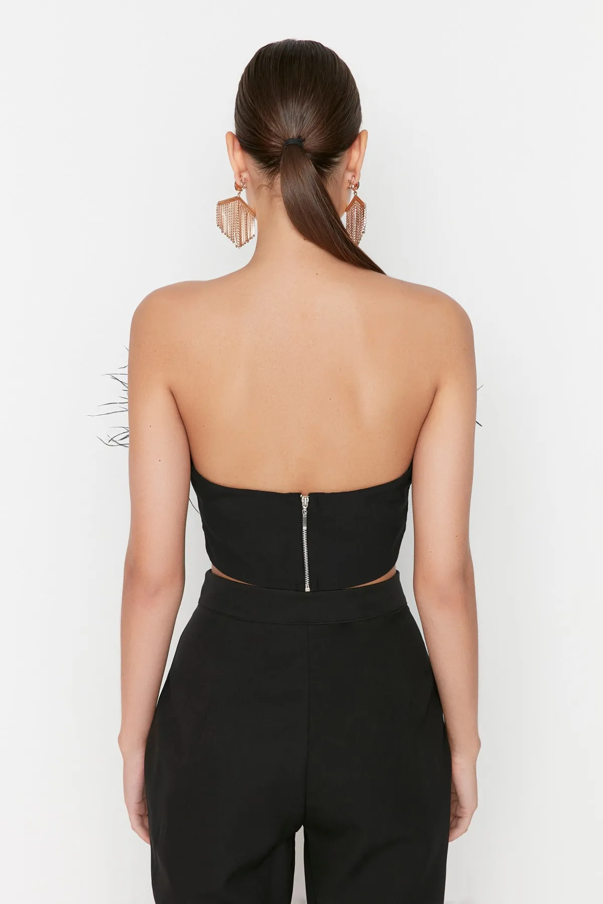 Trendyol Collection  Schwarzes, bauchfreies, gefüttertes Bustier-Bustier TPRSS22BS00018