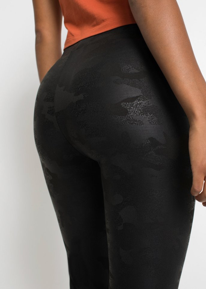 Glanzleggings mit Camouflage-Druck