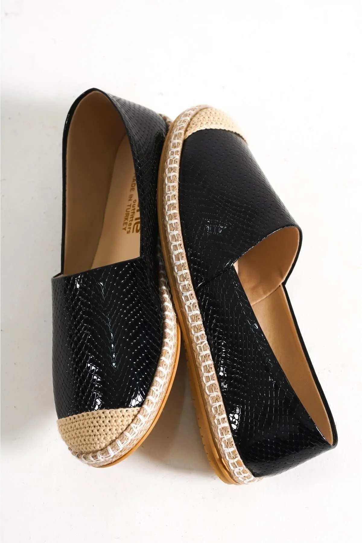 Capone Outfitters  Capone Schwarze Damen-Espadrille
