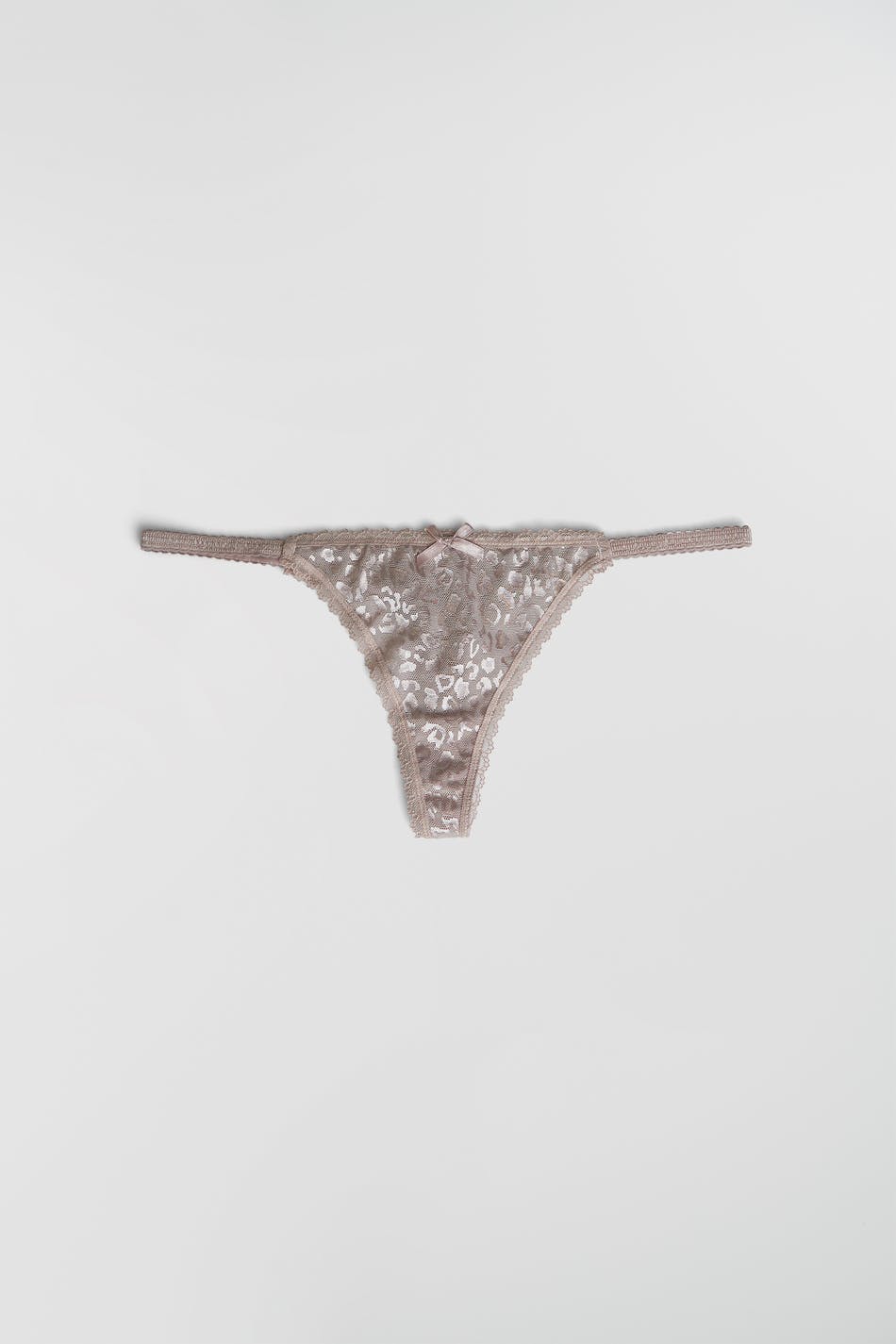 Leo lace thong