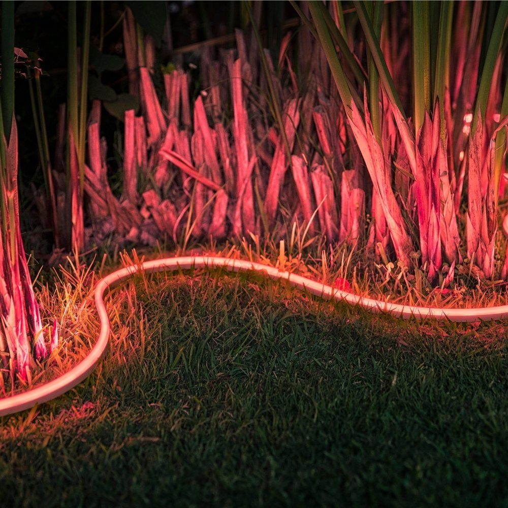 Philips Hue Gartenleuchte Bluetooth White & Color Ambiance Outdoor Lightstrip 5m, keine Angabe, Leuchtmittel enthalten: Ja, fest verbaut, LED, warmweiss, LED Streifen