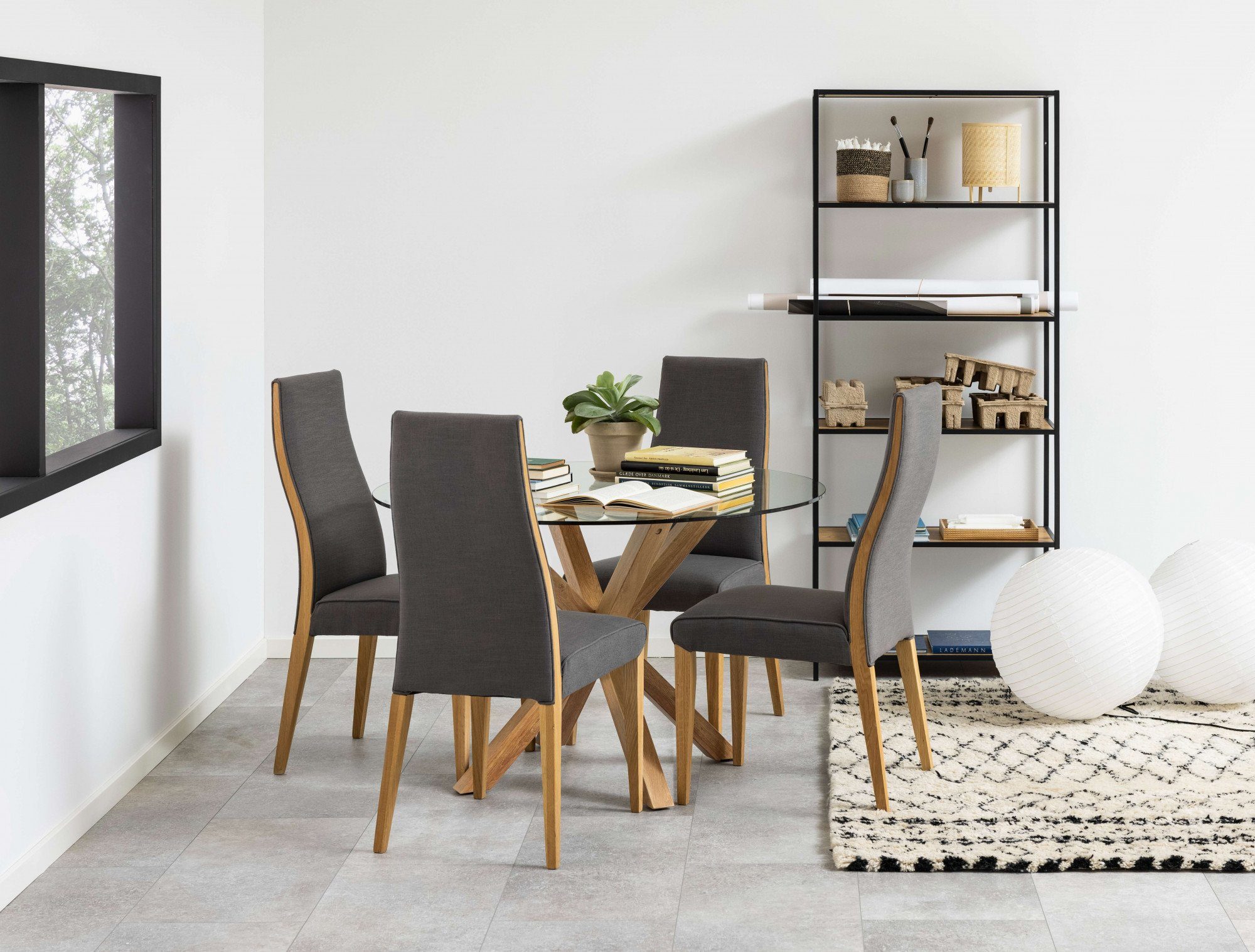 ACTONA GROUP Esstisch Heaven, Runder Esstisch, gehärtetem Klarglas, Stahl Kreuzfuß, Ø: 119 cm