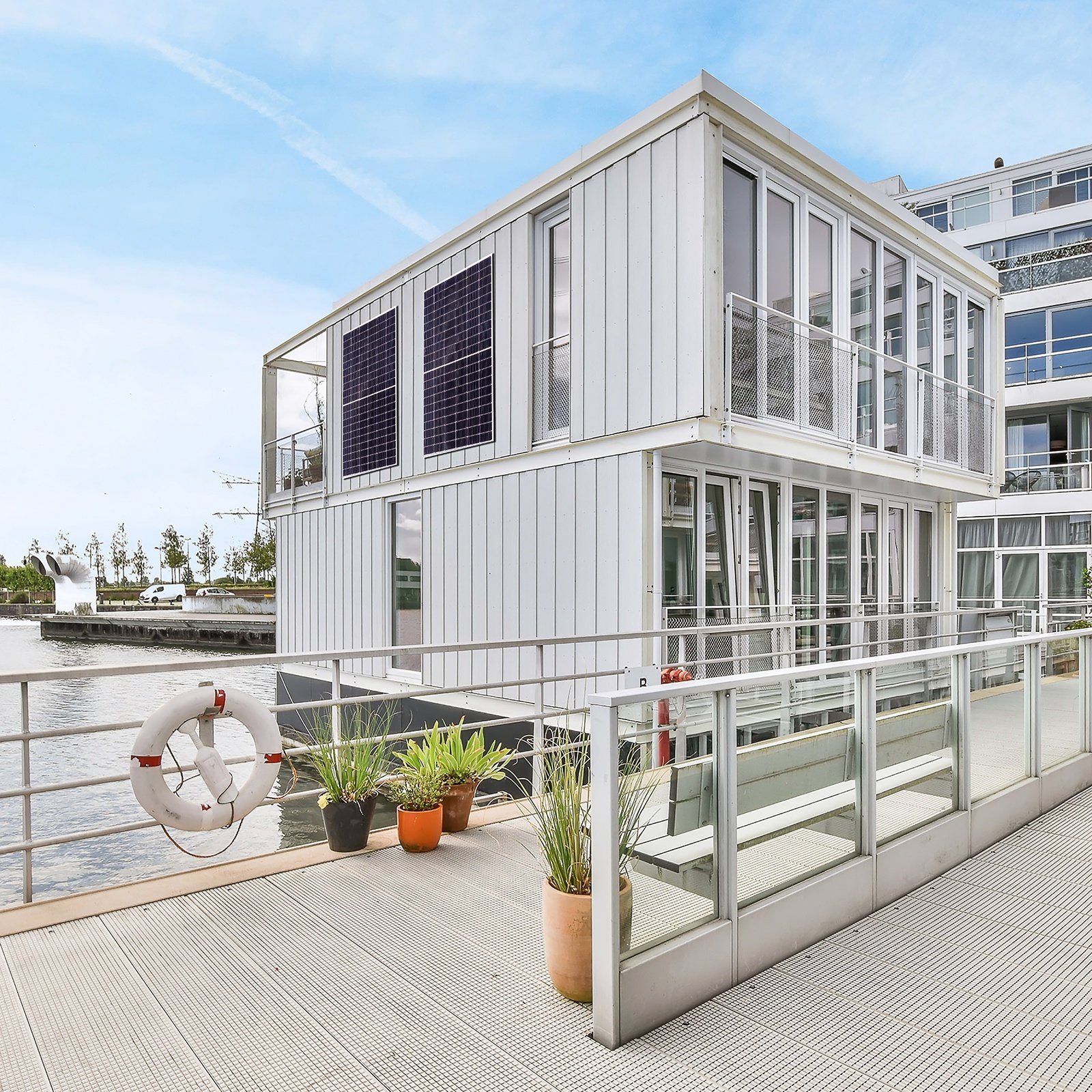 SUNNIVA Solaranlage Balkonkraftwerk 830W, 800,00 W, Monokristallin, (HOYMILES Wechselrichter (drosselbar auf 600W oder 800W), Solaranlage Komplettset mit 5m Anschlusskabel für Schuko Steckdose, Balkon Mini-PV Anlage mit WIFI APP und Stromerzeugung Me