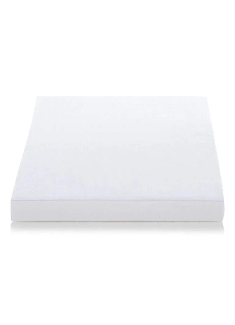 Cearșaf cu elastic Vandyck Satin, confecționat din satin de bumbac cu 200 de fire pe inch pătrat, înălțime colț 24 cm.