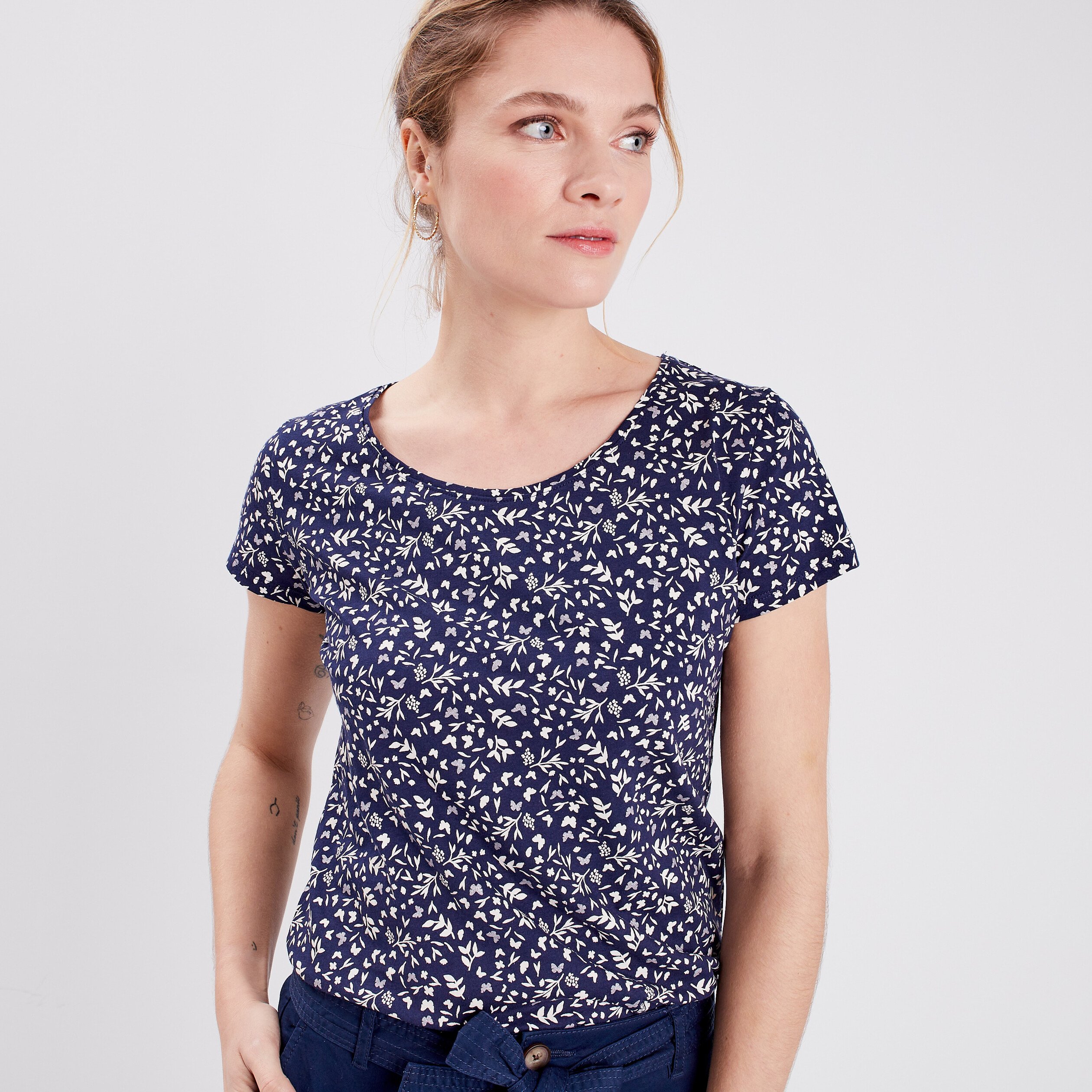 T-shirt imprimé coupe ajustée bleu marine femme | La Halle