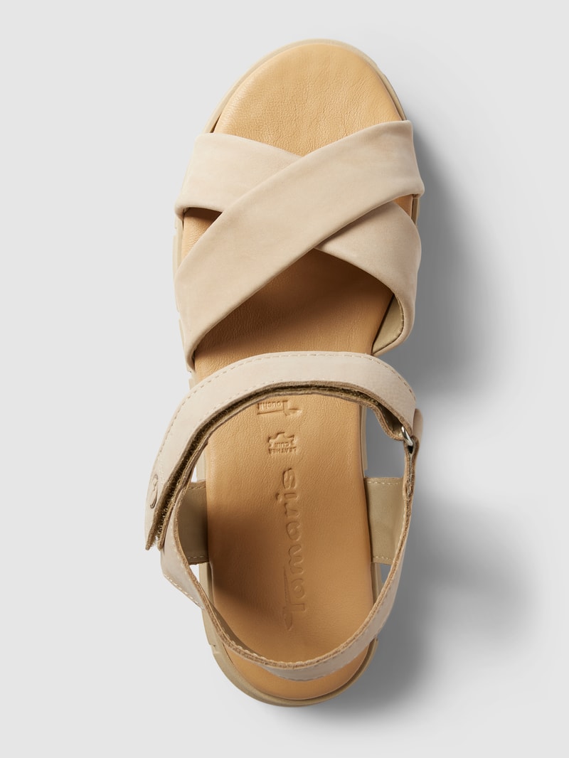 Sandalen mit Plateausohle in beige