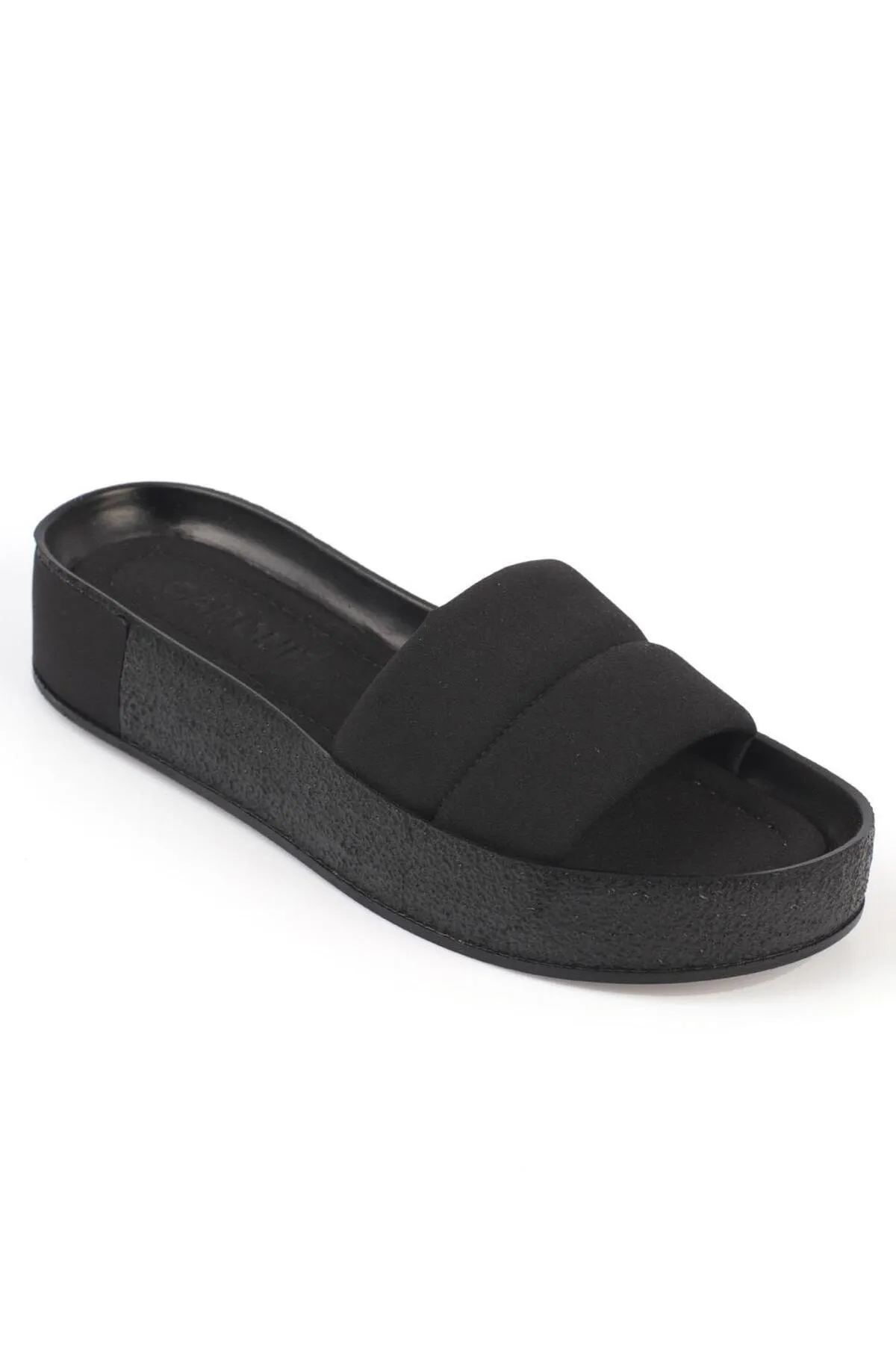 Capone Outfitters  Capone gesteppte, gebänderte, farbenfrohe, detaillierte Keilabsatz-Damenhausschuhe aus mattem Satin in Schwarz