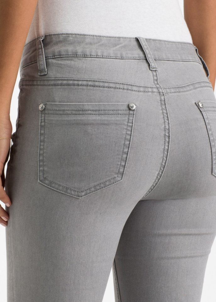 Super-Stretch-Jeans aus leichtem Material