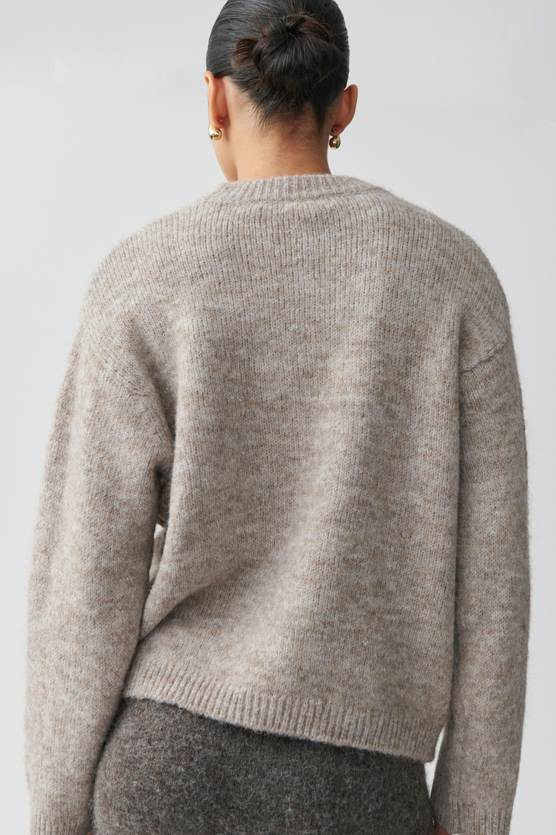 Boxy knitted sweater