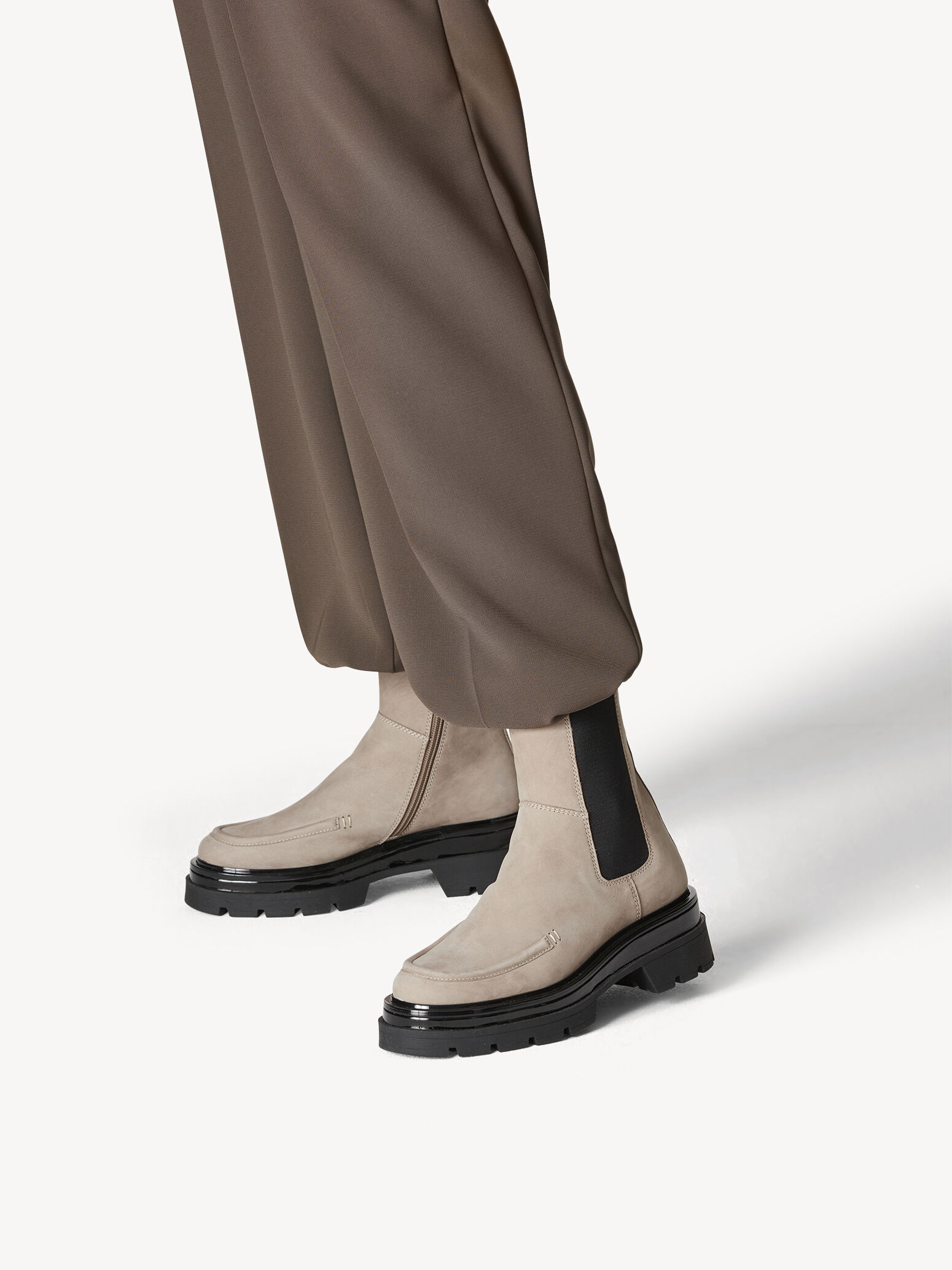 Bottine Chelsea en cuir - beige