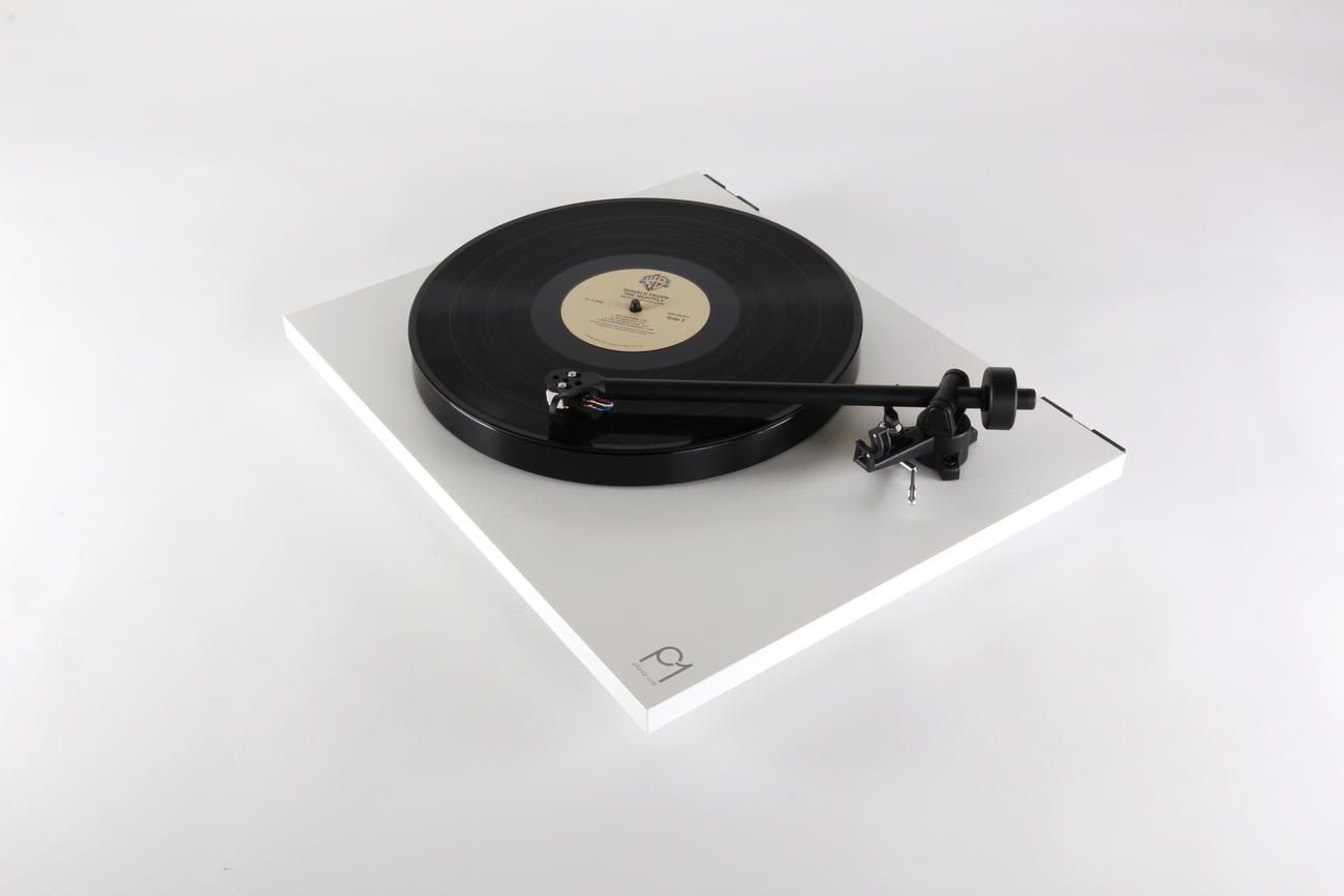 rega Rega Planar 1 Plus Plattenspieler