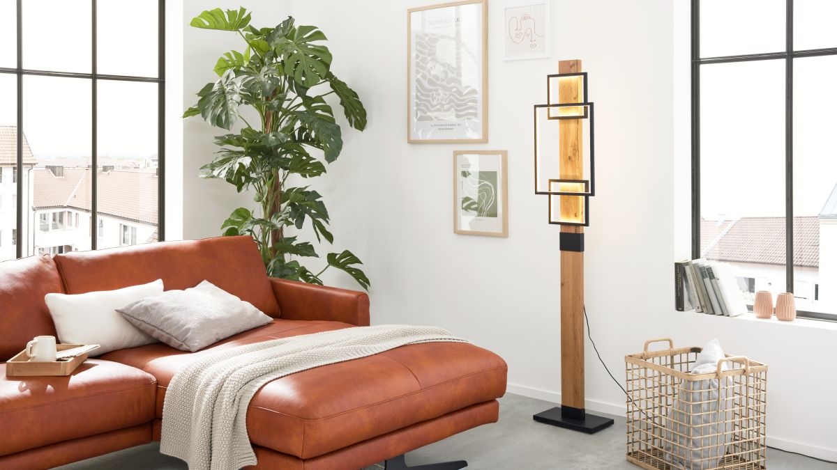 Interliving LED Stehlampe 9342