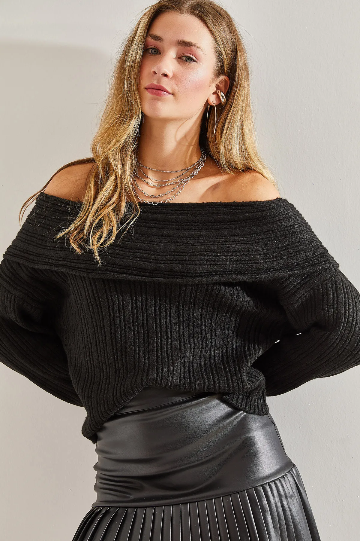 Bianco Lucci  Damenpullover mit Rüschenkragen