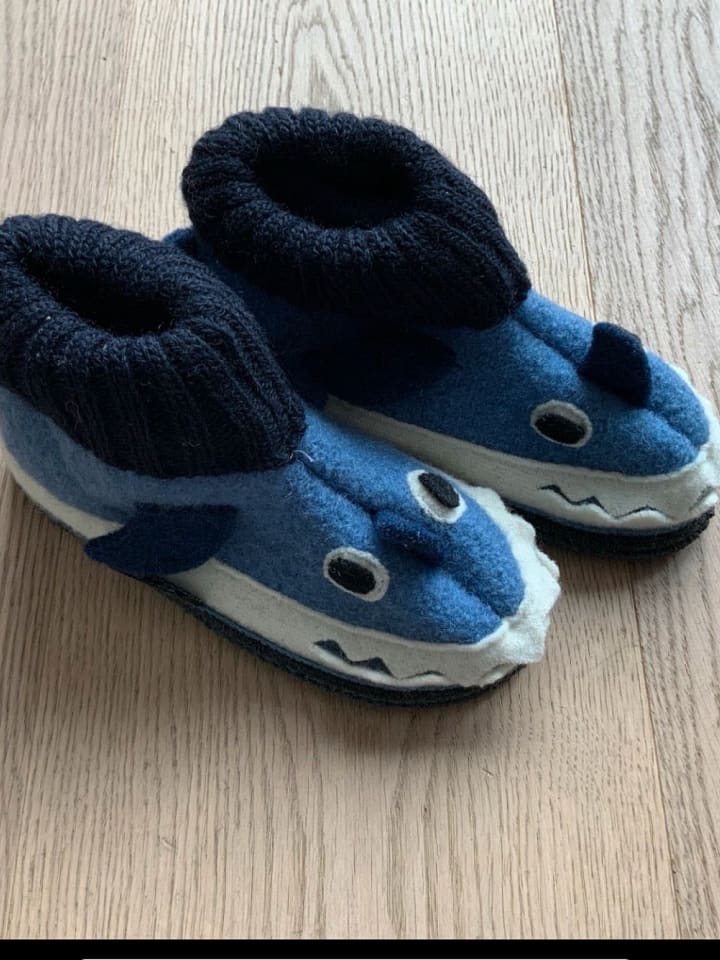 kitz-pichler Hüttenschuhe „Squalo“ Hai NEU günstig kaufen 29