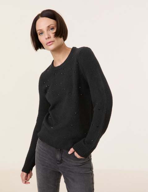 Pullover mit Deko-Steinchen