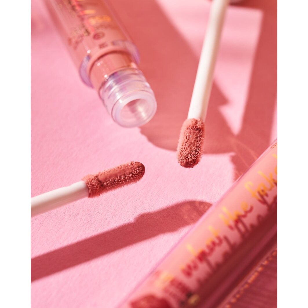 What the fake! Extreme Plumping Lip Filler