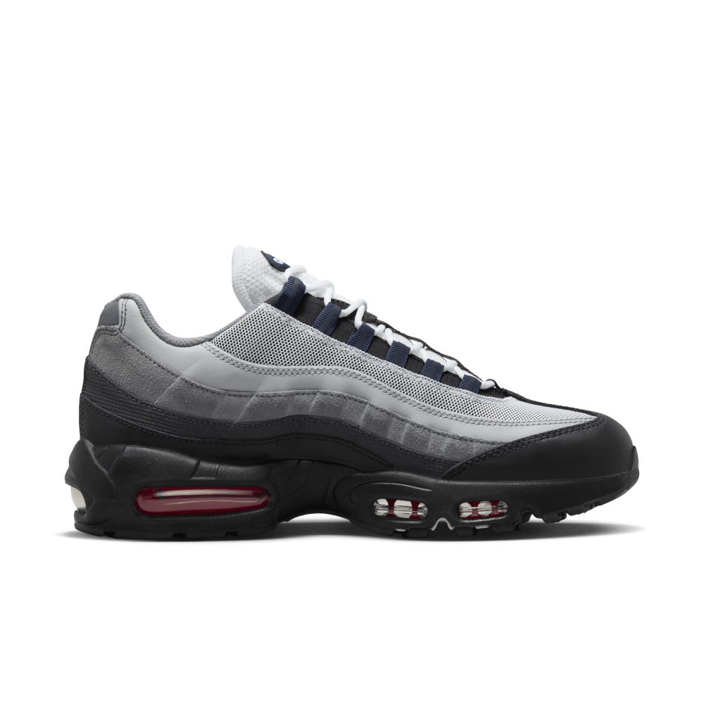 Nike Air Max 95 DM0011-007 / schwarz