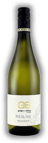 Geiger & Söhne, Riesling Mundart, QbA, Trocken, 2022, Franken  Geiger & Söhne, Riesling Mundart, QbA, Trocken, 2022, Franken  Ein trockener, fruchtig-frischer Riesling. Jahrgang 2022 - 0,75	 Liter - Vol 11,5%
