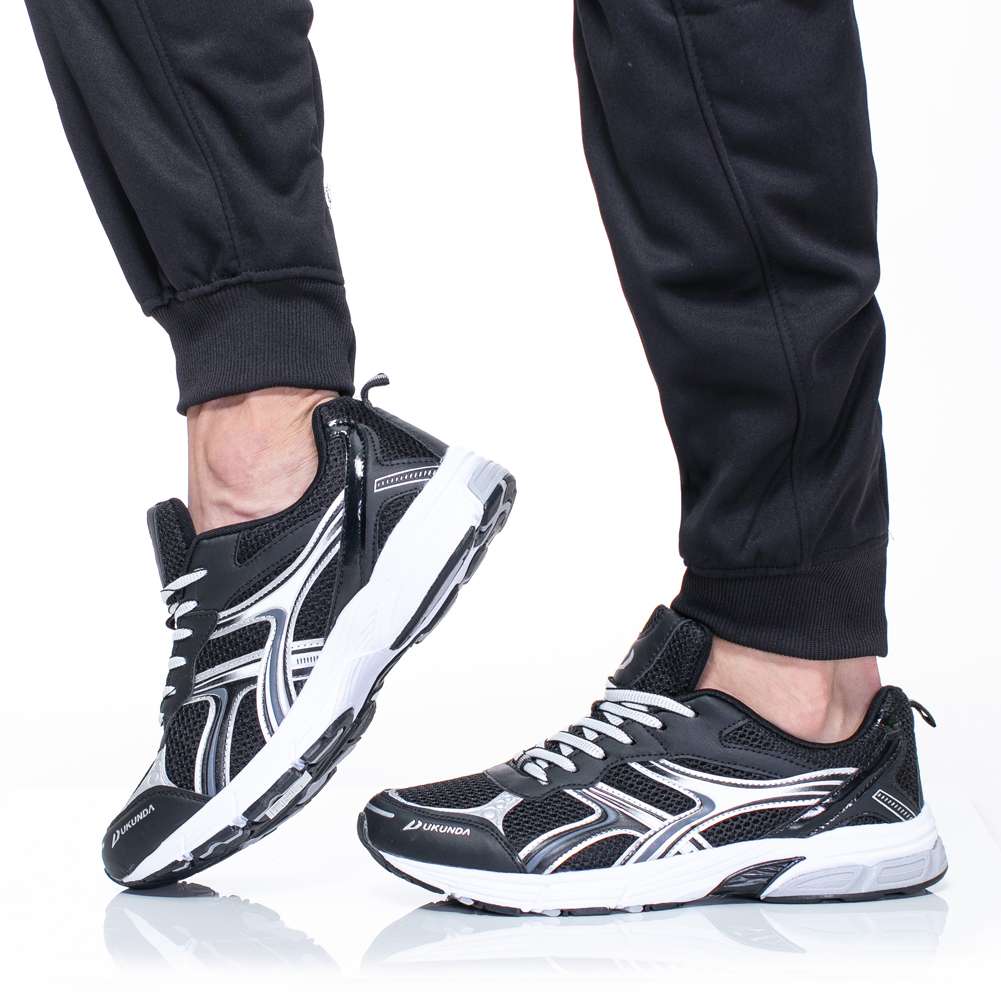 UKUNDA Mombasa Herren Laufschuhe schwarz