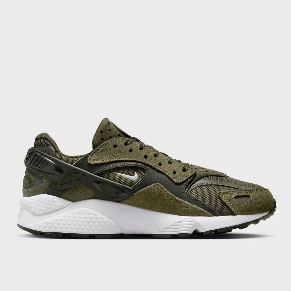 Nike Air Huarache Runner DZ3306-300 / grün