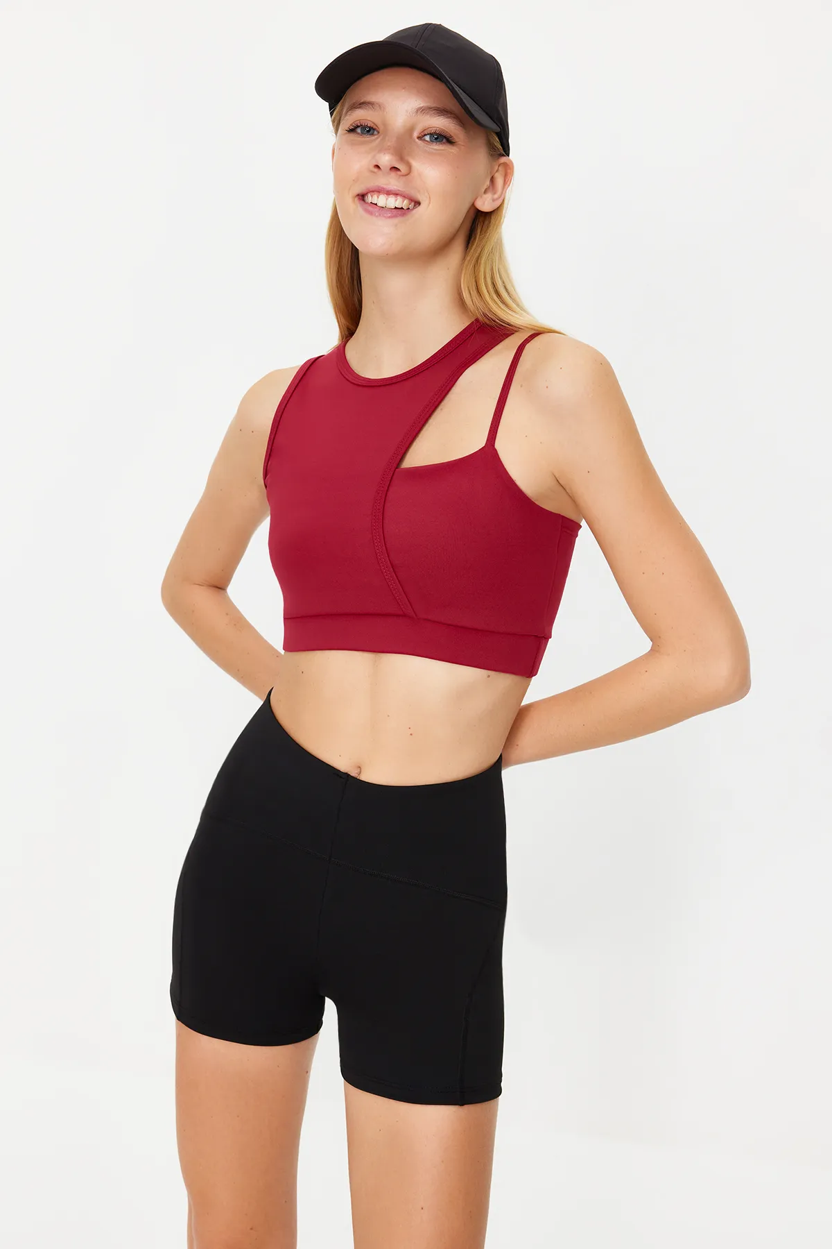 Trendyol Collection  Viva Magenta Strick-Sport-BH mit mittlerem Halt/Styling-Seilträger THMSS23SS00017