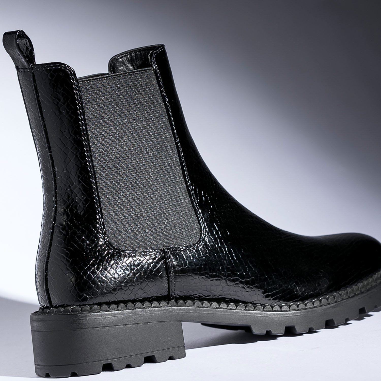 Chelsea boots TEXTO noir verni embossé effet python