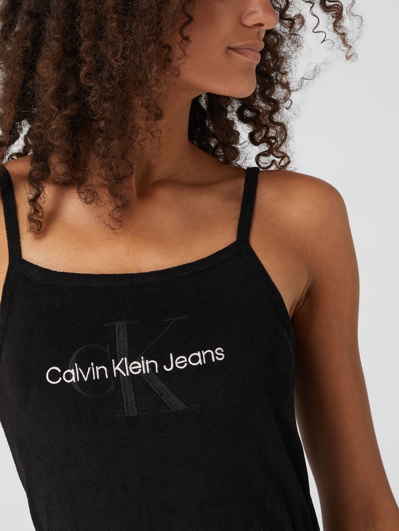 Kleid mit Logo-Stickerei  in schwarz