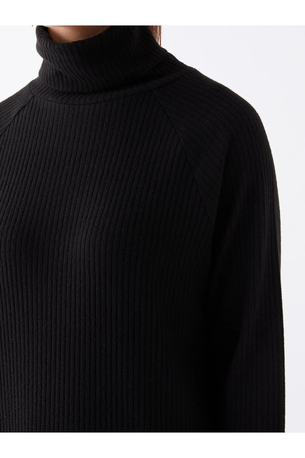 LC Waikiki  Einfarbiges langärmliges Damen-Strickkleid mit Rollkragen