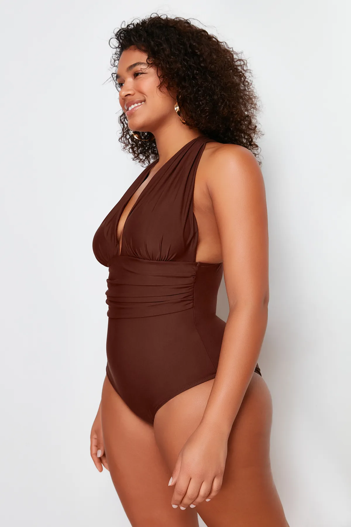 Trendyol Curve  Brauner Cross-Recovery-Badeanzug mit tiefem V-Rücken TBBSS23AM00000