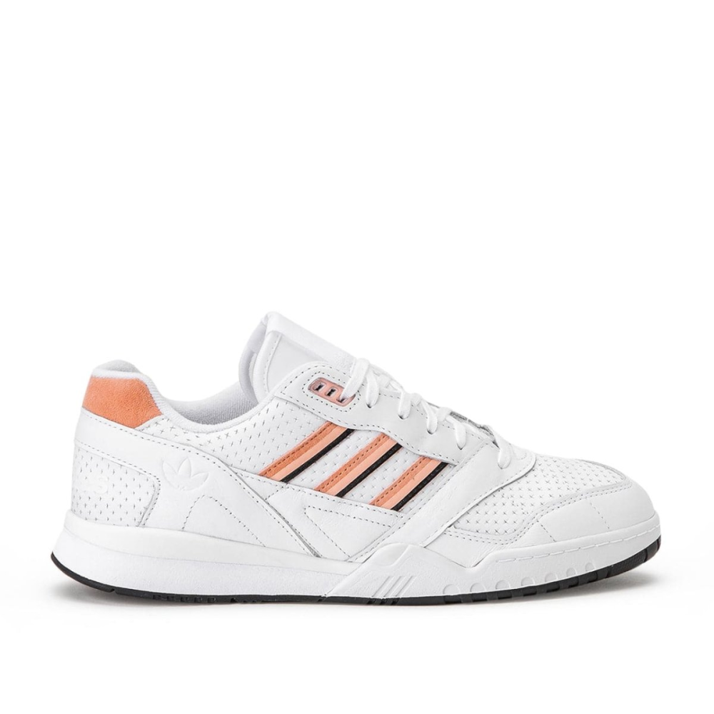 adidas A.R. Trainer EE5398 / weiss