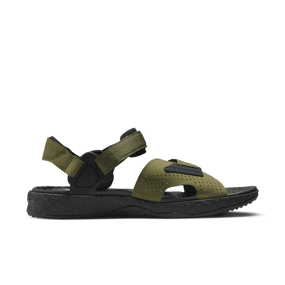 Nike ACG Air Deschutz DO8951-300 / grün