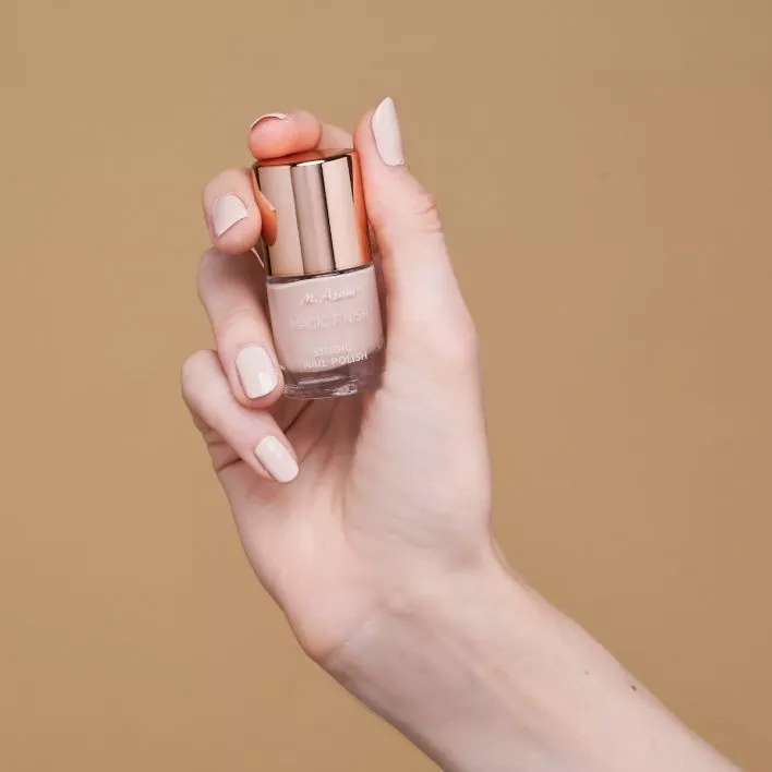 MAGIC FINISH Nagellack: Studio Nail Polish