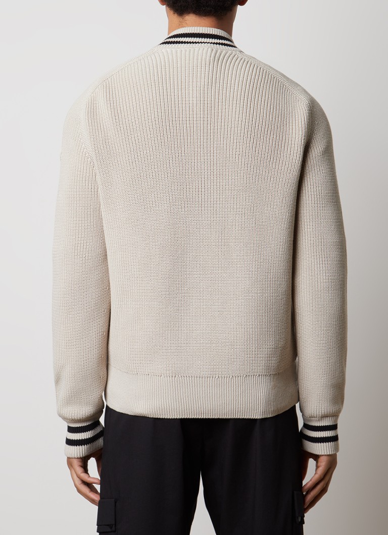 Cardigan Moncler tricotat gros cu cusături în față și logo