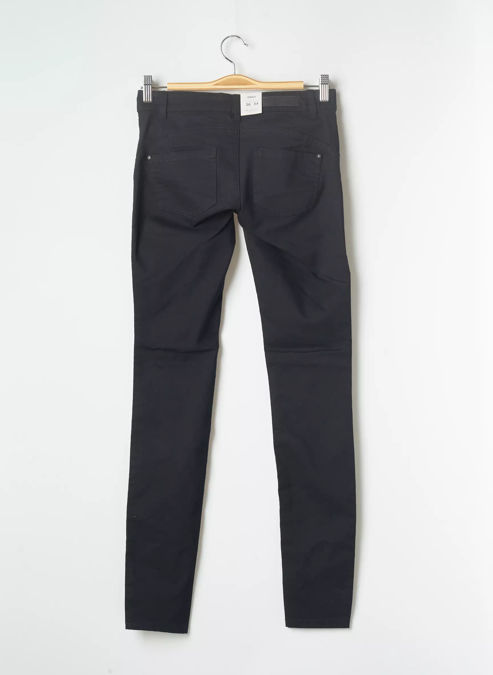 Only Pantalons Slim Femme couleur noir