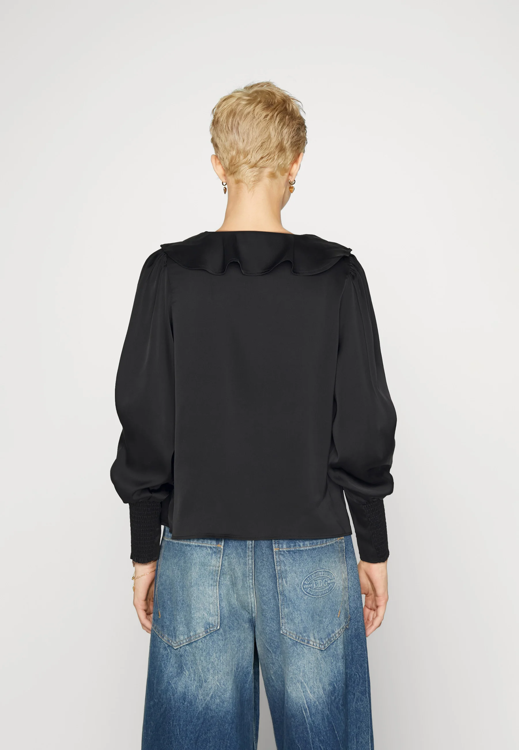 VILA VIMURA V NECK FLOUNCE - Blusa