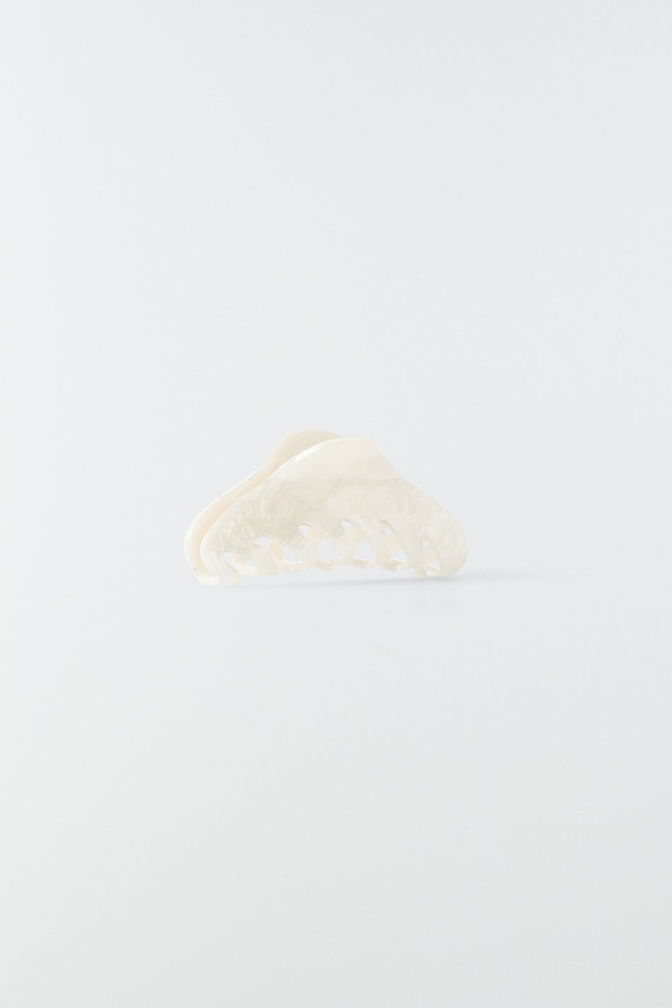 Medium hair clip