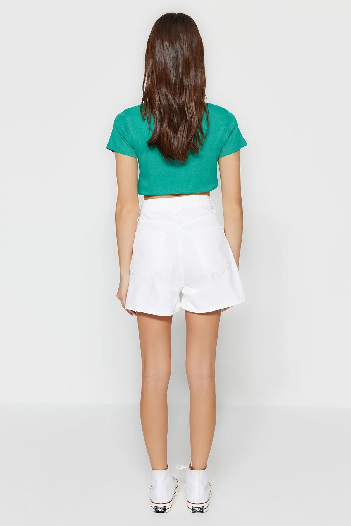 Trendyol Collection  Shorts - Weiß - Hoher Bund