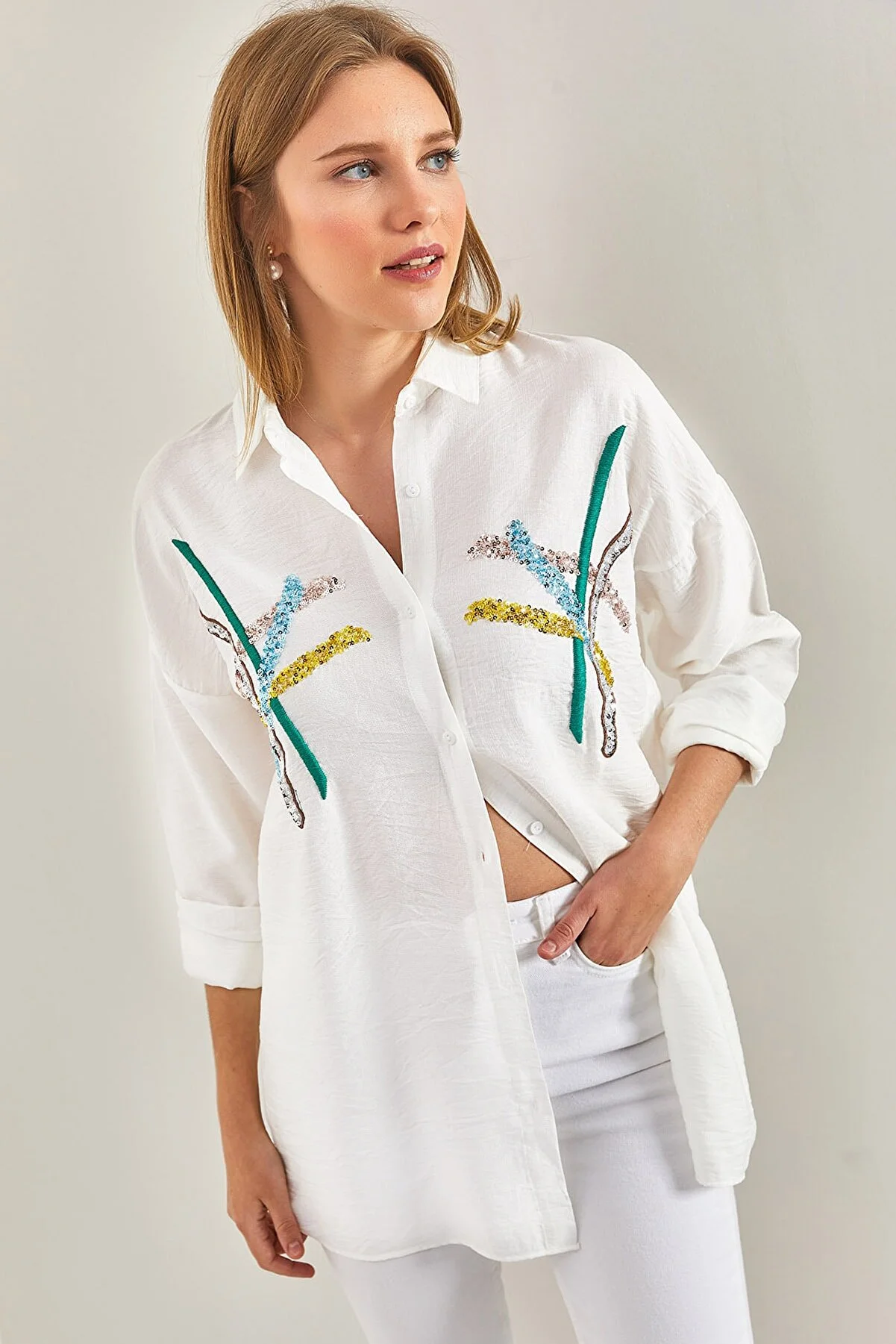 Bianco Lucci  Damen-Hemd „Ayrobin“ aus Leinen mit Pailletten-Palettenstickerei