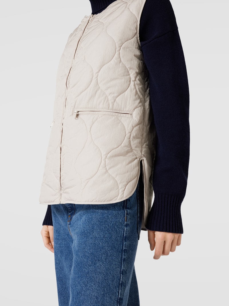 Steppweste mit Reißverschlusstaschen in offwhite
