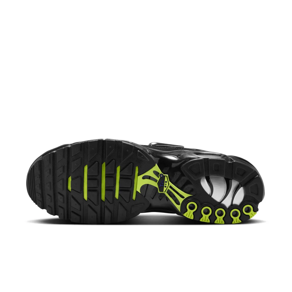 Nike Air Max Plus TN Black Chrome FJ2591-001 / schwarz
