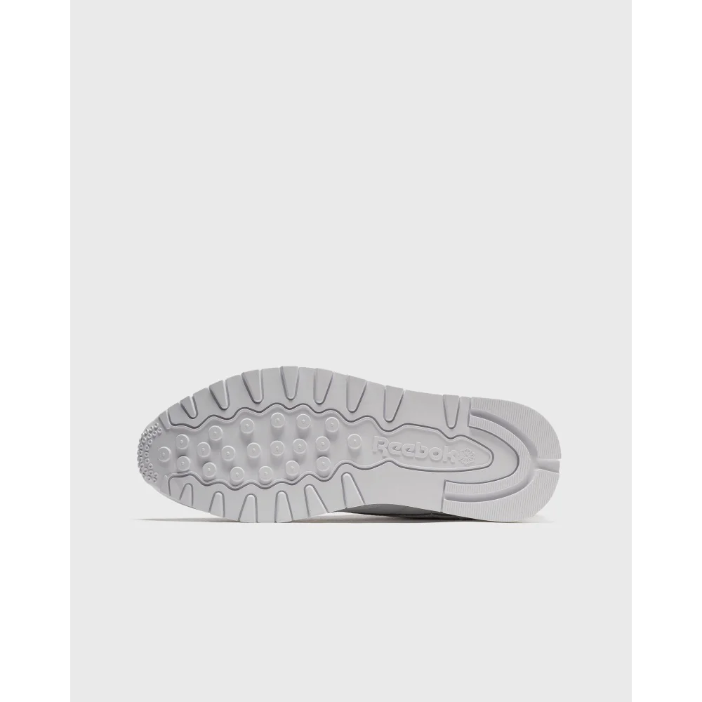 Reebok Leather CLASSIC GY7184 / weiss