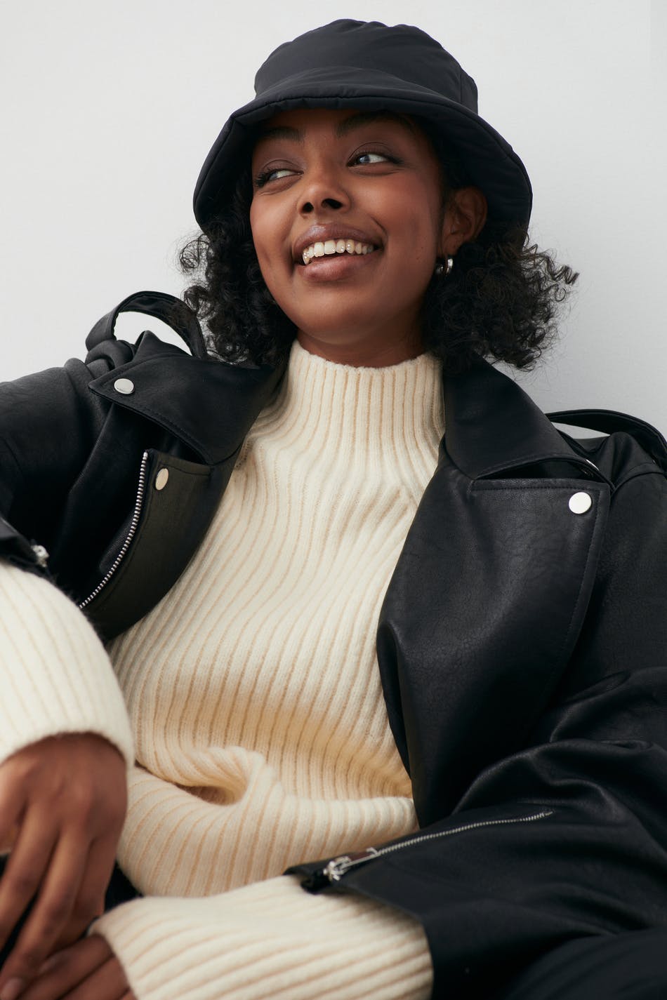 Simone bucket hat