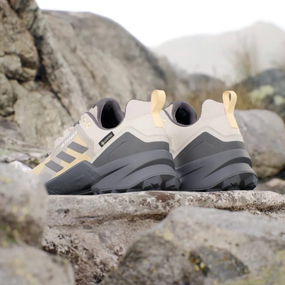 adidas Swift R3 Gtx IE5064 / braun