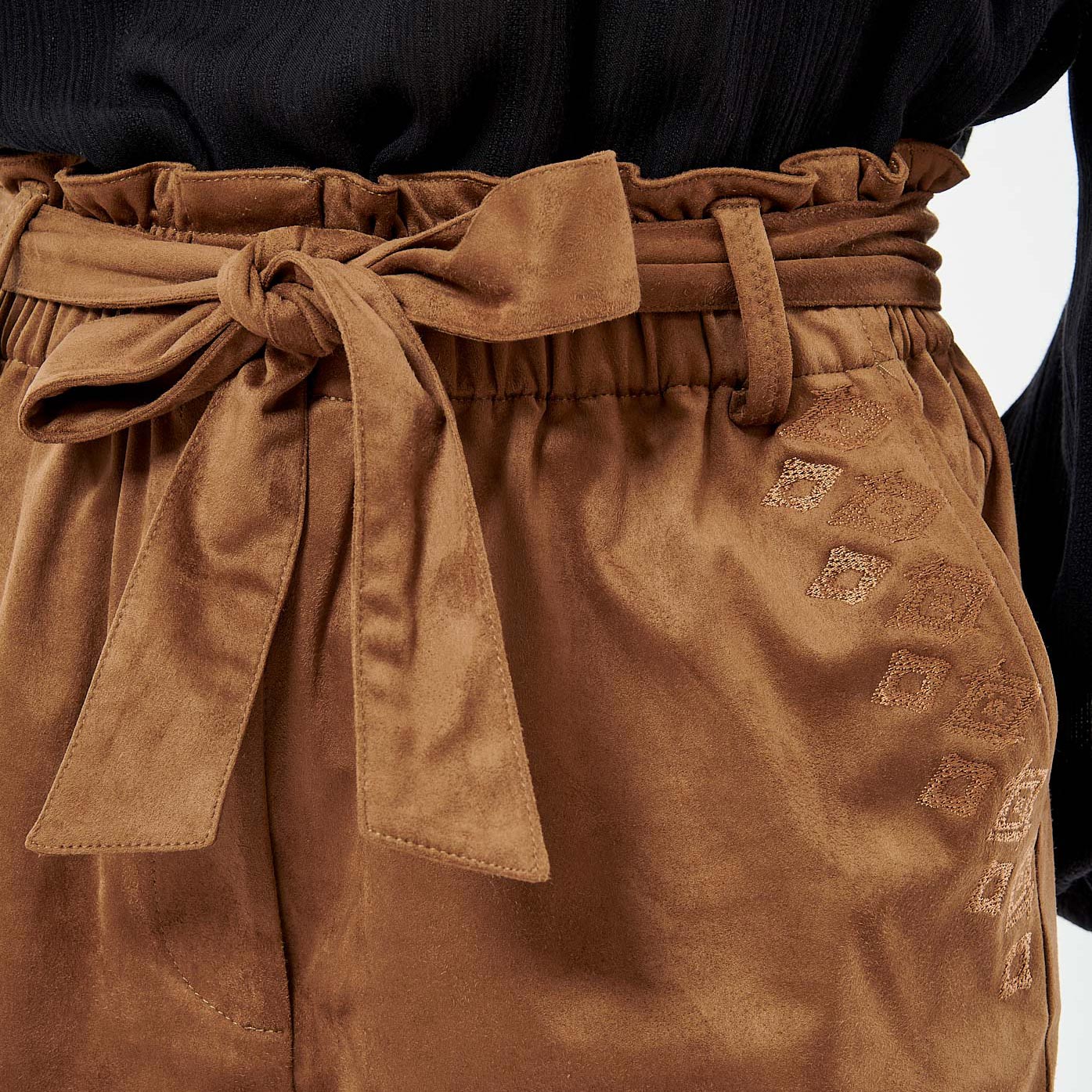 BELIZ  Short marron femme