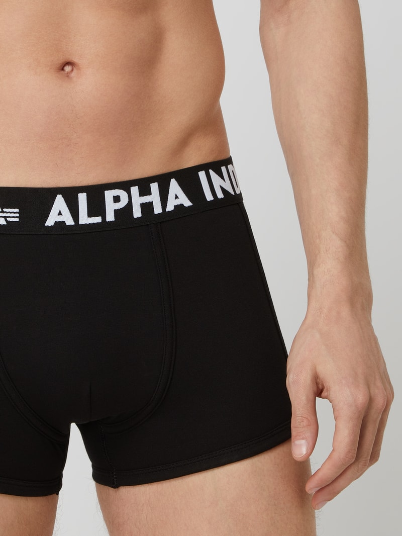 Trunks mit Stretch-Anteil im 2er-Pack in schwarz