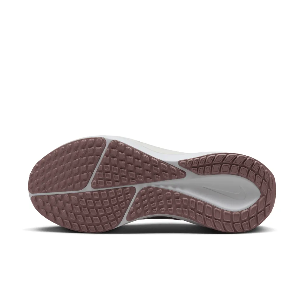 Nike Vomero 17 FB8502-010 / weiss