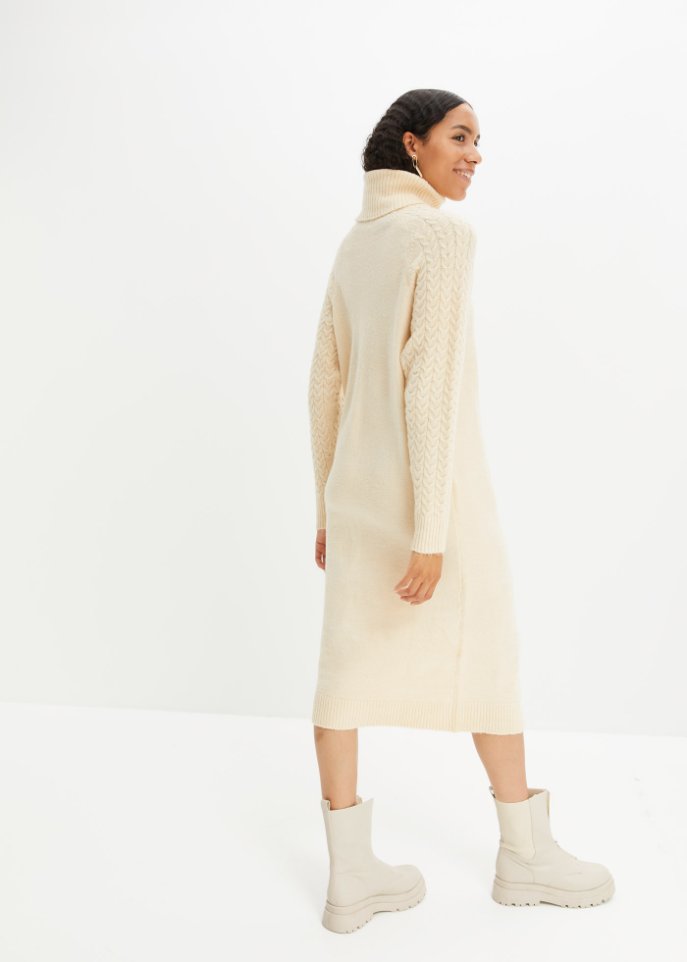Strickkleid mit Zopfmuster am Ärmel