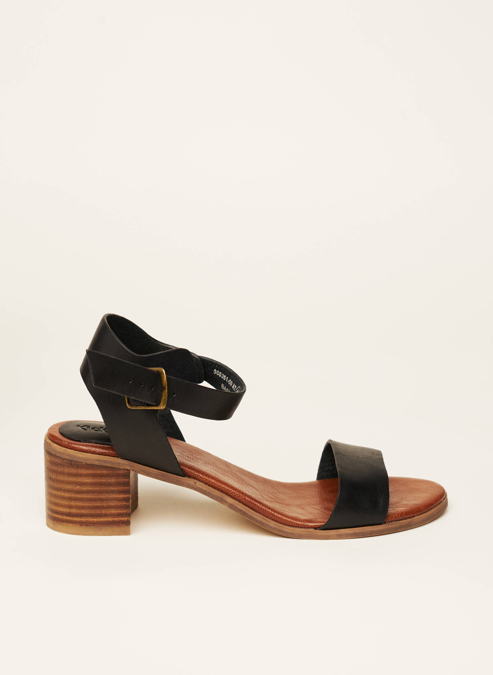 Kickers Sandales Nu Pieds Femme couleur noir
